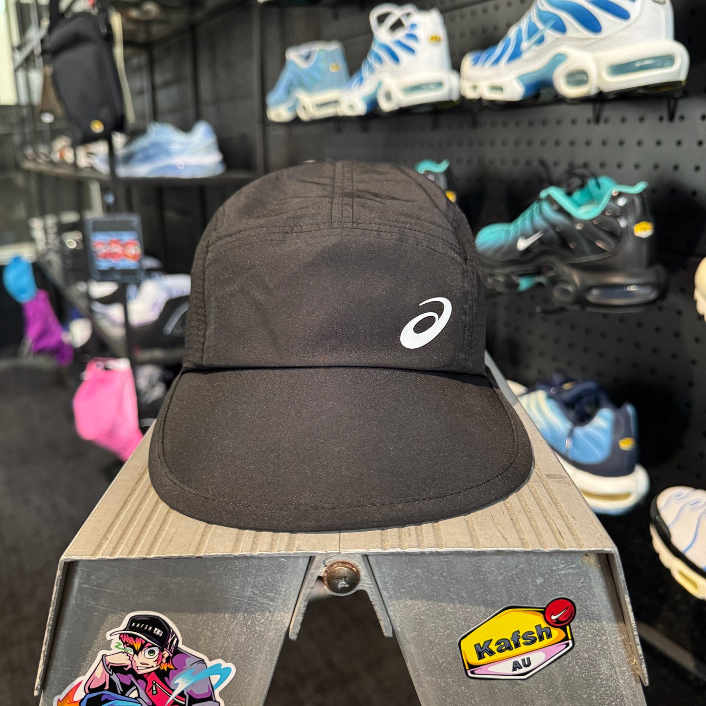 Asics Mesh Side 5 Pannel Cap 'Black White' (Brand New)