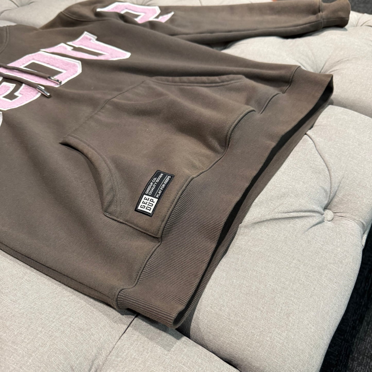 Geedup Team Logo Hoodie 'Charcoal Dusty Pink' (Second hand)