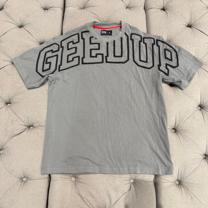 Geedup Stitched Team Logo T-shirt 'Grey Black' (Second hand)