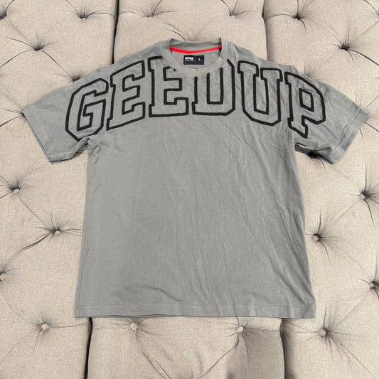 Geedup Stitched Team Logo T-shirt 'Grey Black' (Second hand)