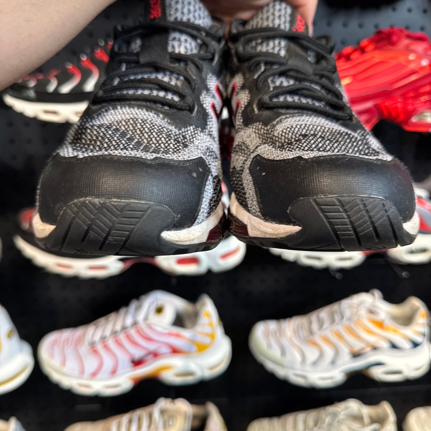 Asics Gel-Quantum 360 6 'Grey Black Classic Red' (Second hand)