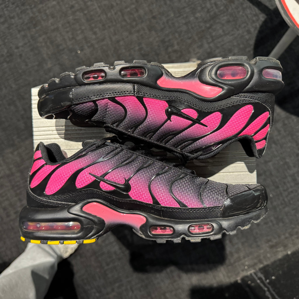 Nike Air Max Plus TN 'Black Hyper Pink' (Second hand)