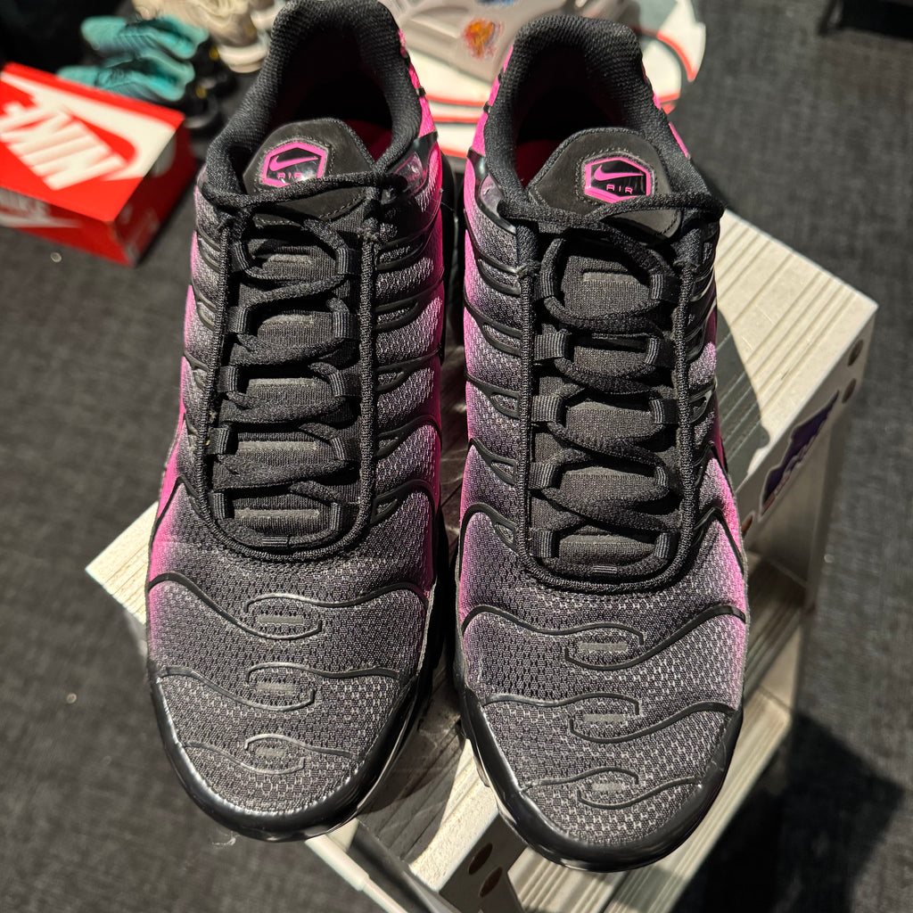 Nike Air Max Plus TN 'Black Hyper Pink' (Second hand)