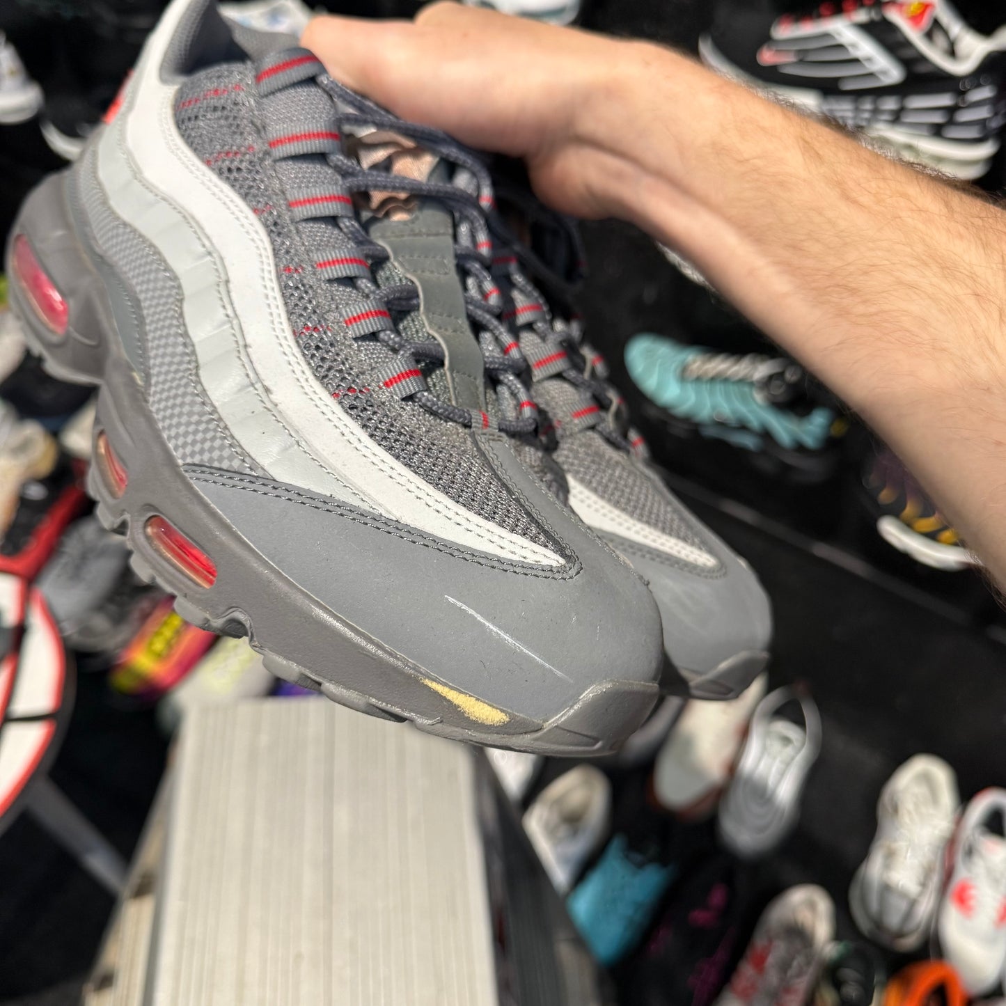 Nike Air Max 95 Essential 'Smoke Grey University Red' (Second hand)