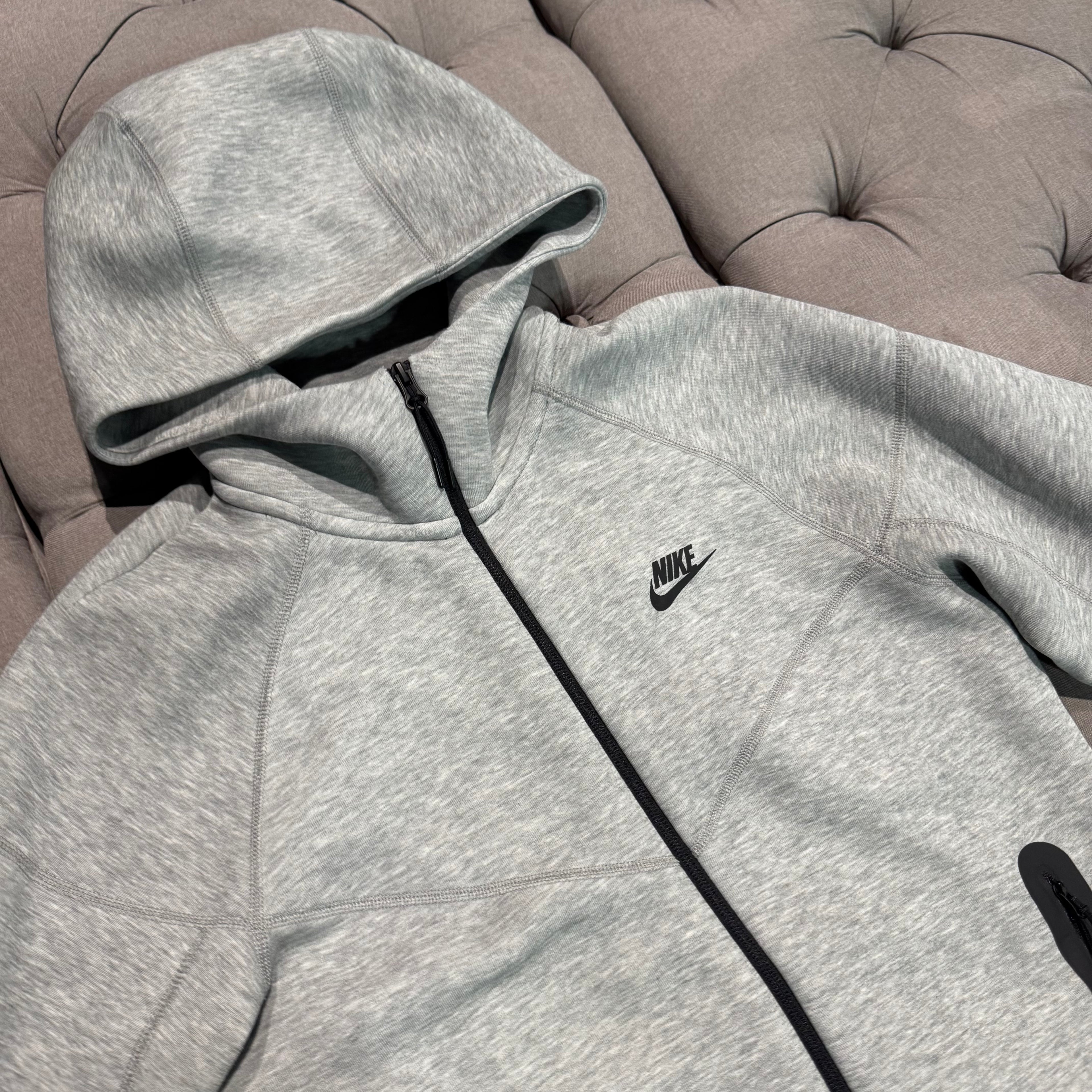 Nike Tech Fleece Jacket 'Grey' (Second hand)