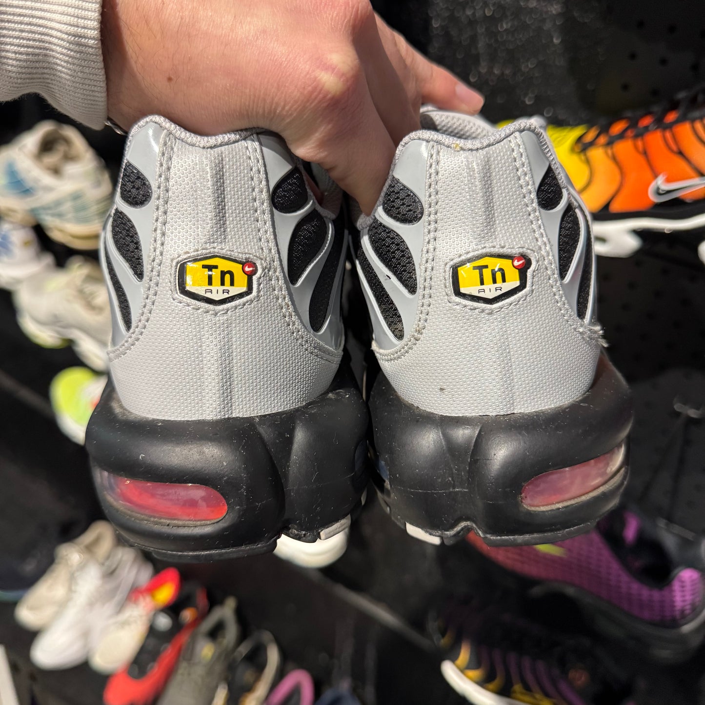 Nike Air Max Plus TN 'Wolf Grey Picante Red' (Second hand)