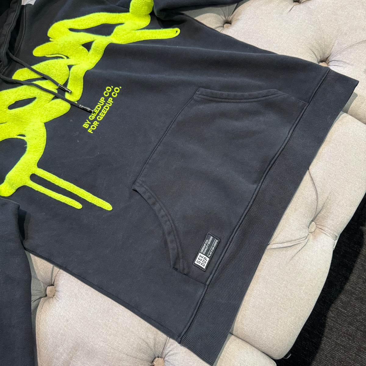 Geedup Handstyle Hoodie 'Black Volt' (Second hand)