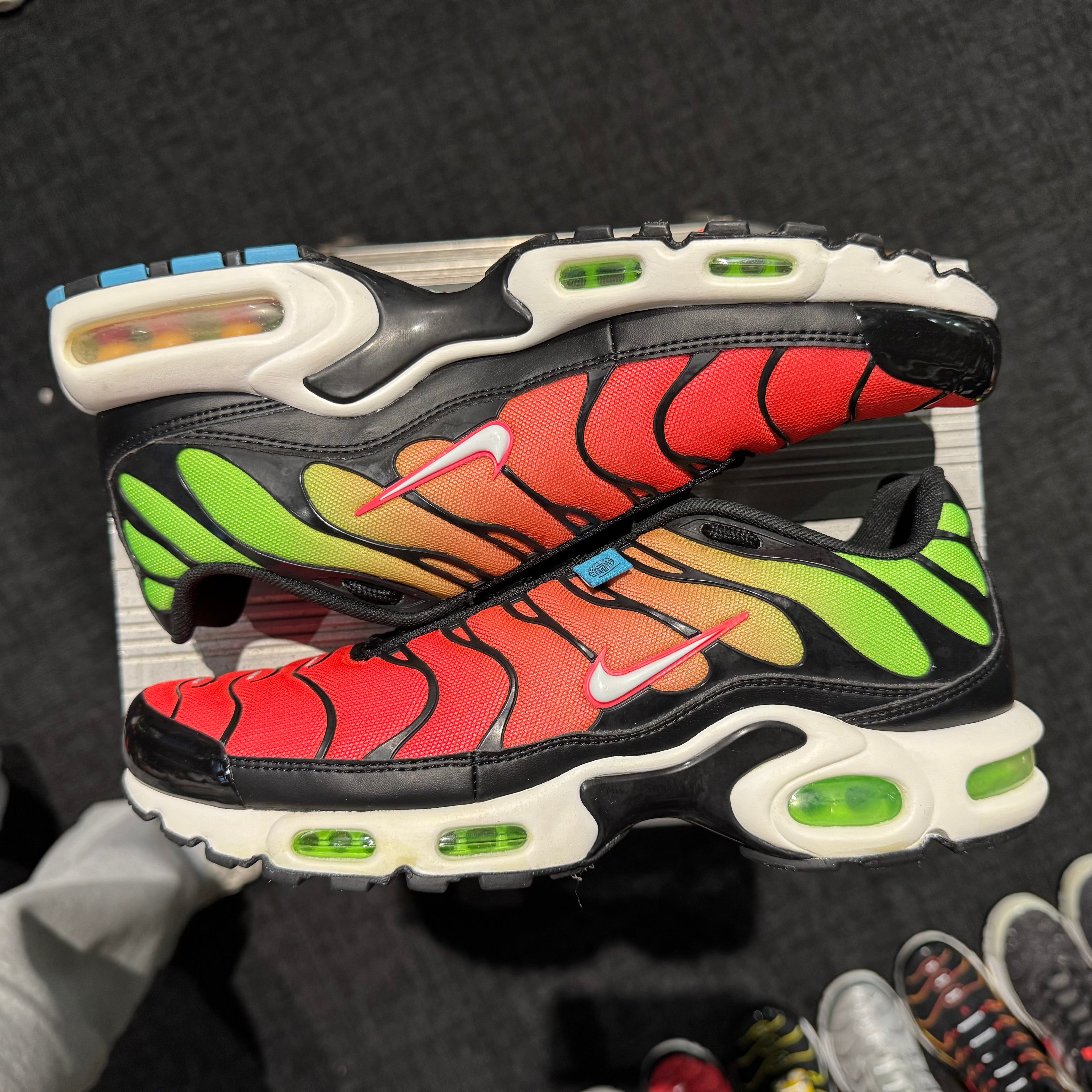Nike Air Max Plus TN 'Worldwide Black' (Second hand)