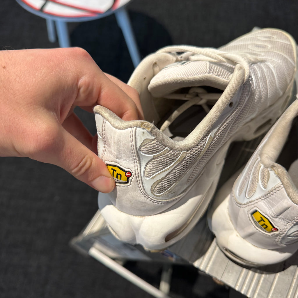 Nike Air Max Plus TN 'Triple White Casper' (Second hand)