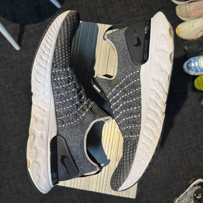 Nike React Phantom Run 2 'Black White' (Second hand)