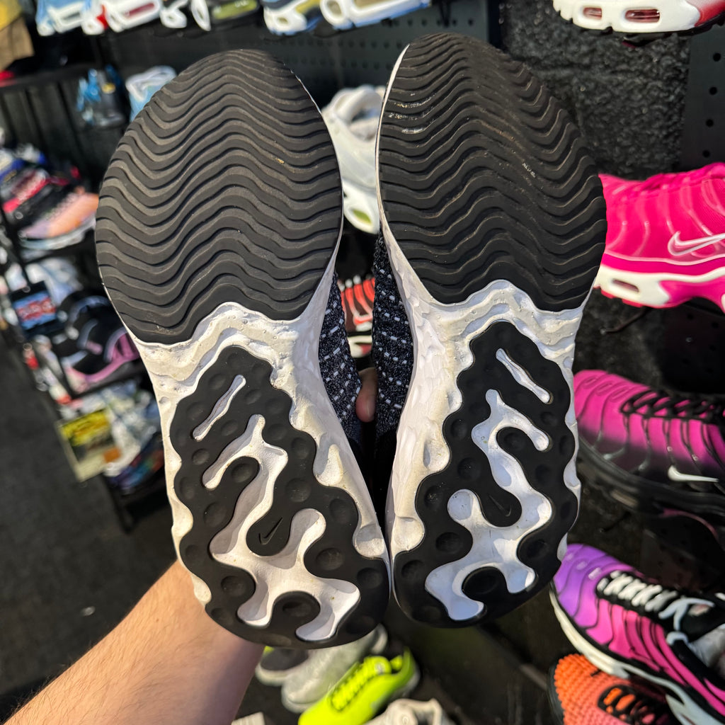 Nike React Phantom Run Flyknit 2 'Black White' (Second hand)