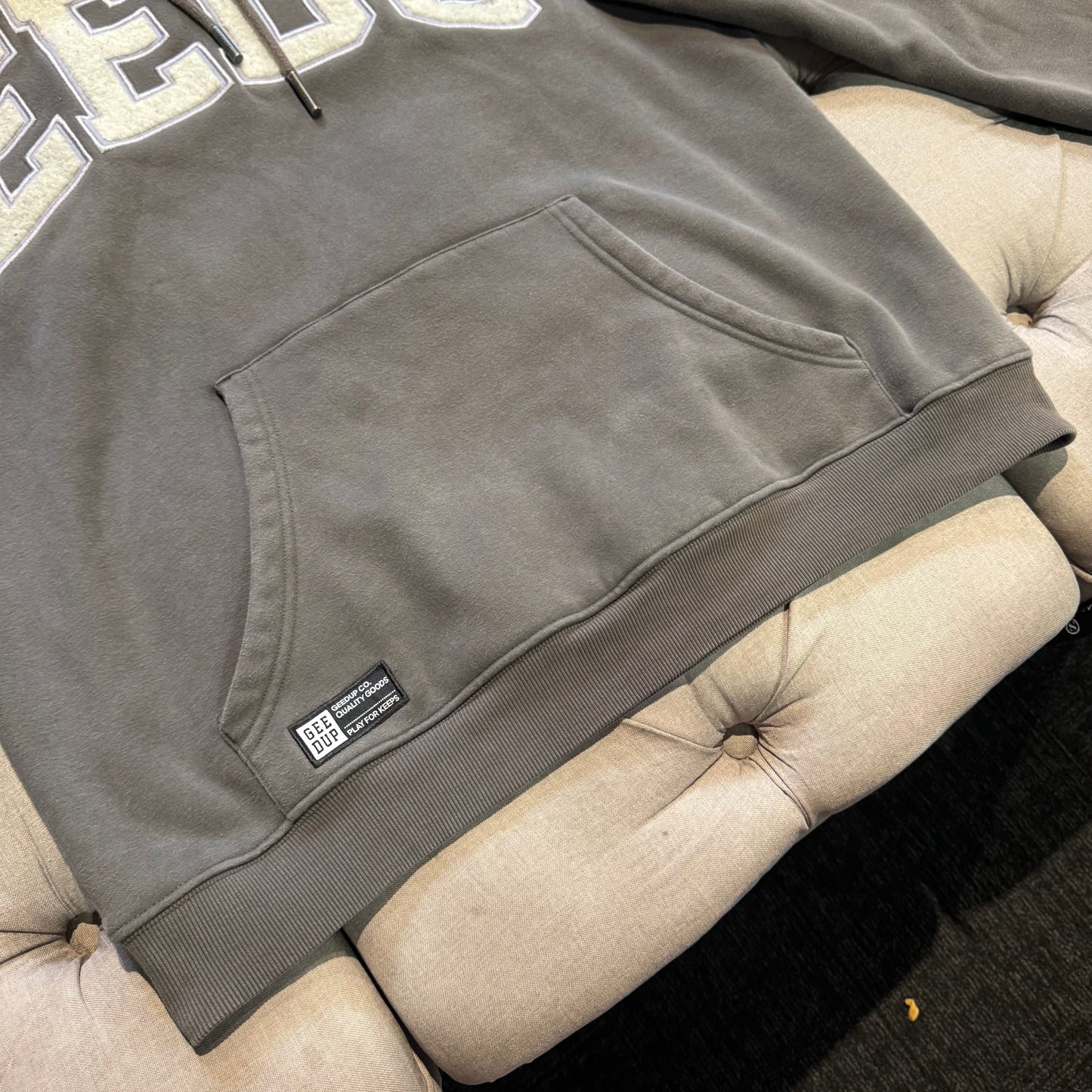 Geedup Team Logo Hoodie 'Asphalt Grey' (Second hand)