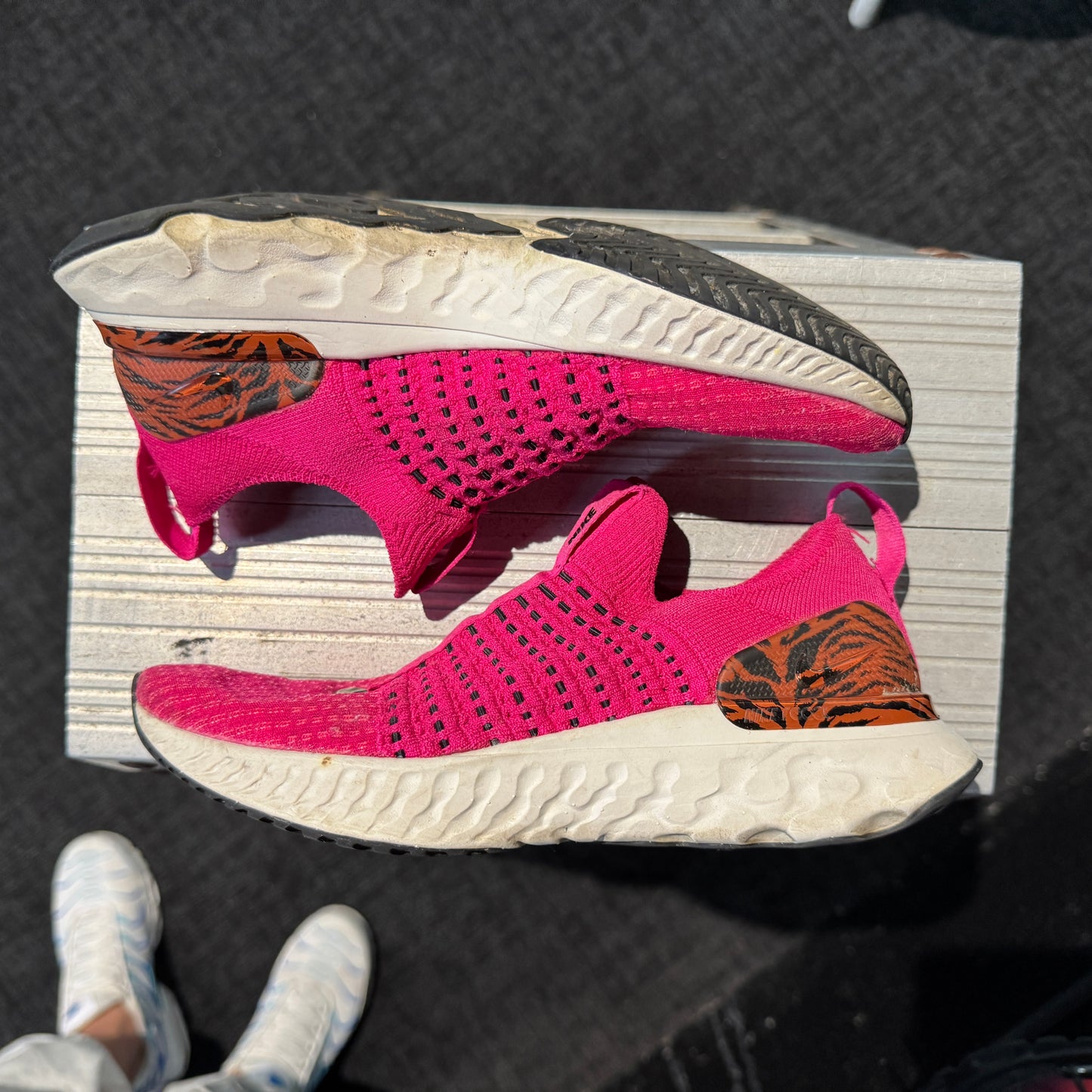 Nike Phantom React Run Flyknit 2 ‘Pink Prime Zebra’ (Second hand)