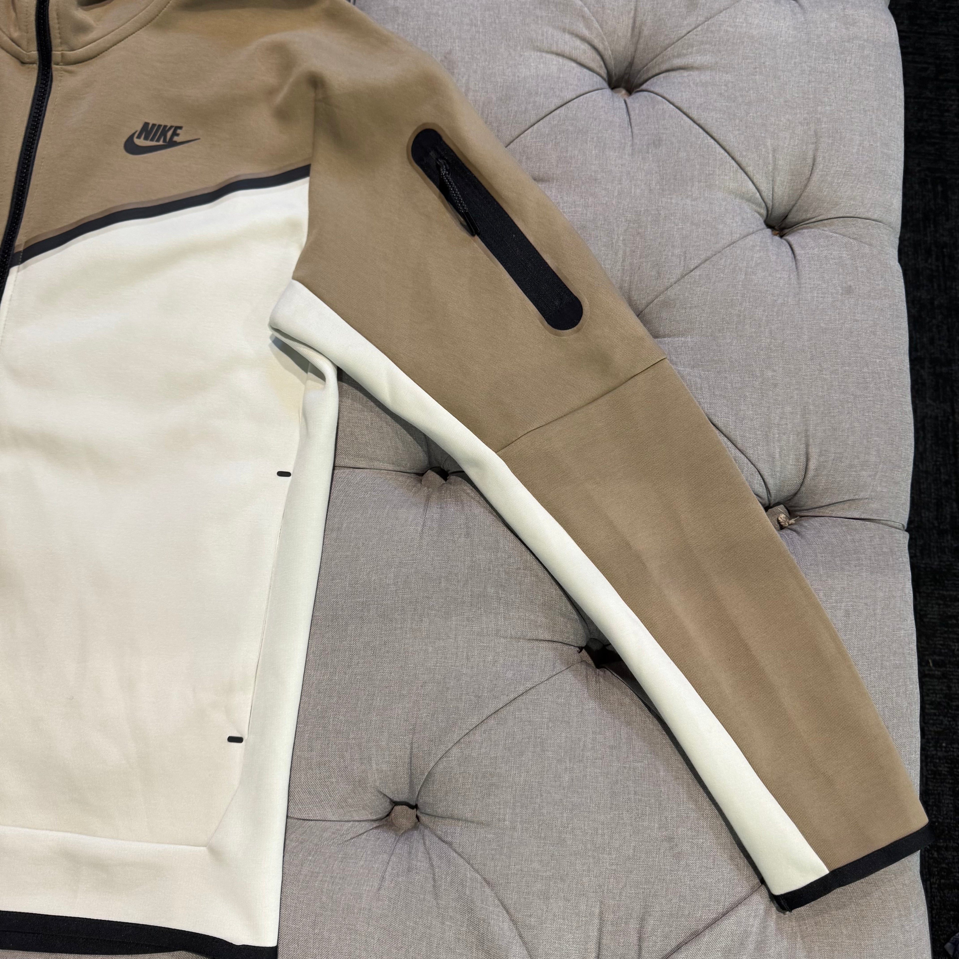 Nike Tech Fleece Jacket 'Brown White' (Second hand)