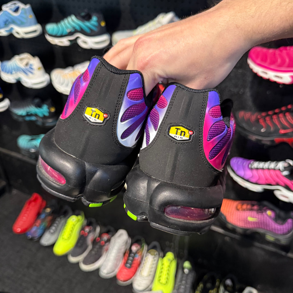 Nike Air Max Plus TN 'Fireberry' (Brand New)