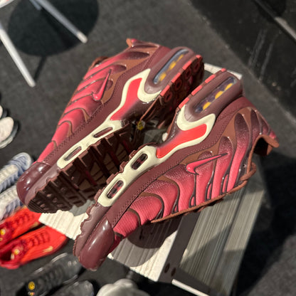 Nike Air Max Plus TN 'Burgundy Crush' (Second hand)