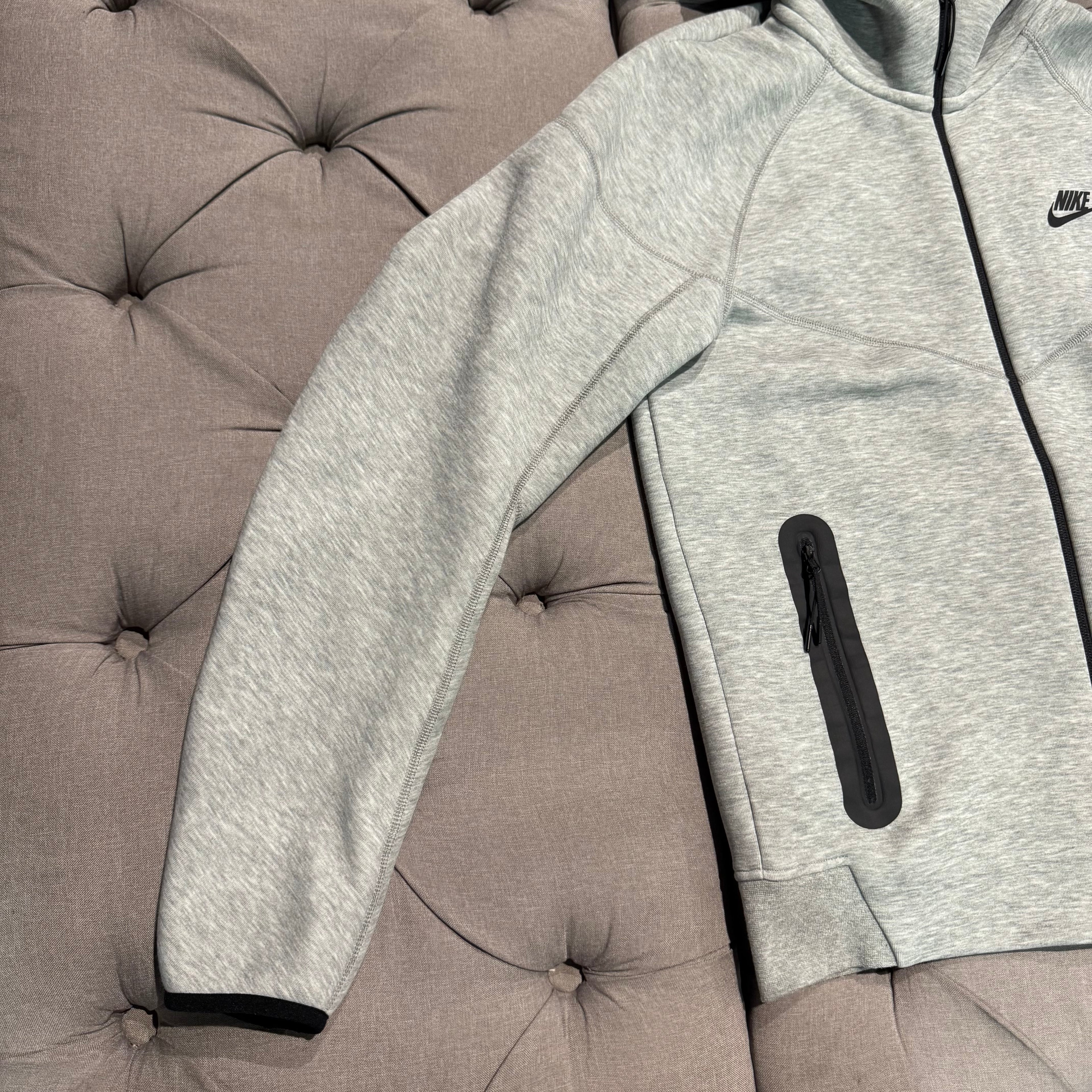 Nike Tech Fleece Jacket 'Grey' (Second hand)