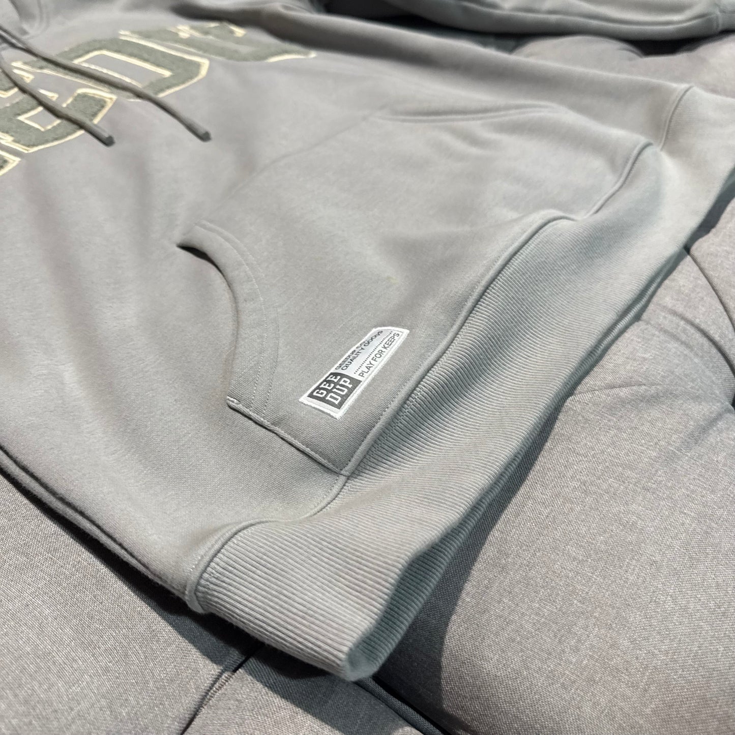 Geedup Team Logo Hoodie 'Grey Gold' (Second hand)