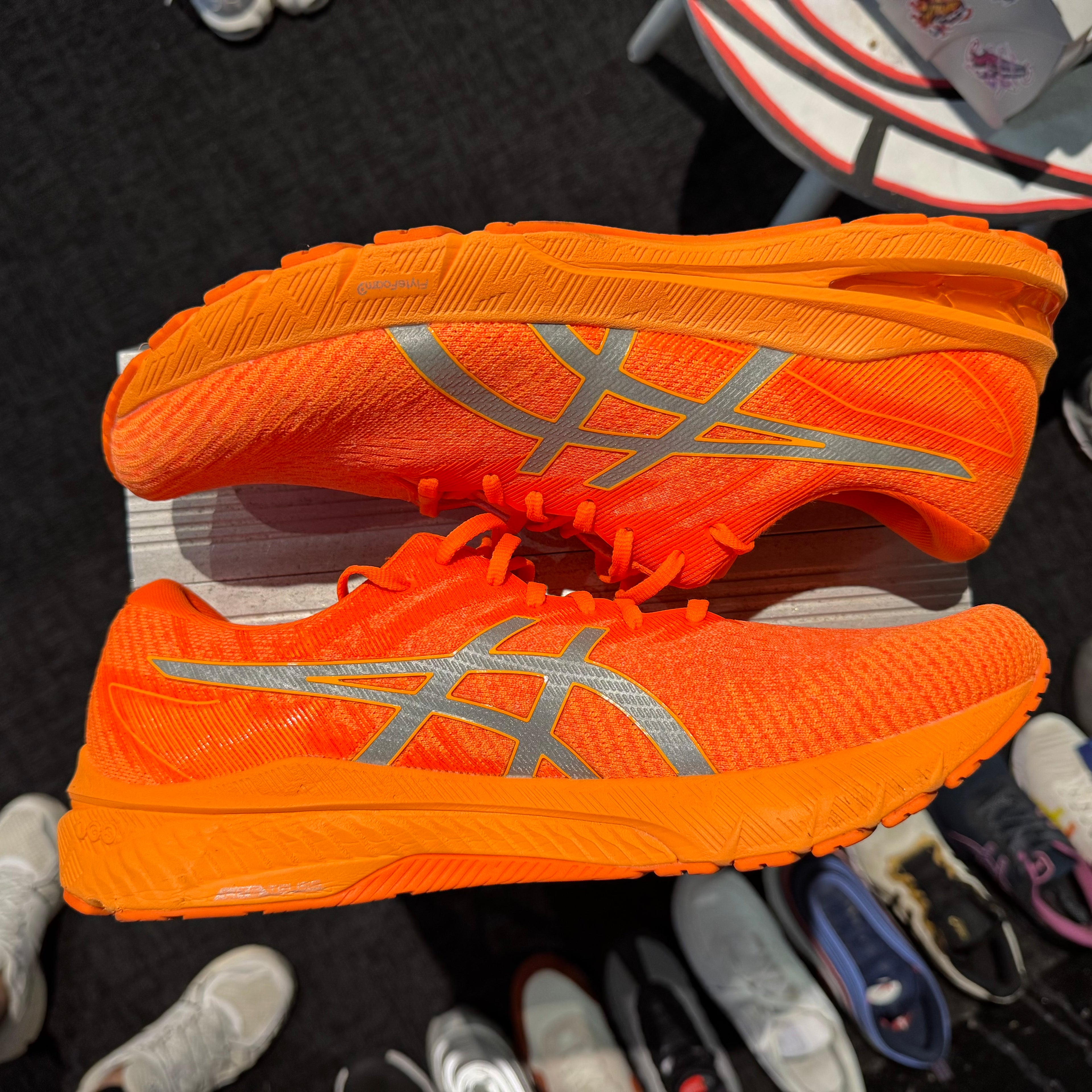 Asics Gel GT-2000 'Triple Orange' (Second hand)
