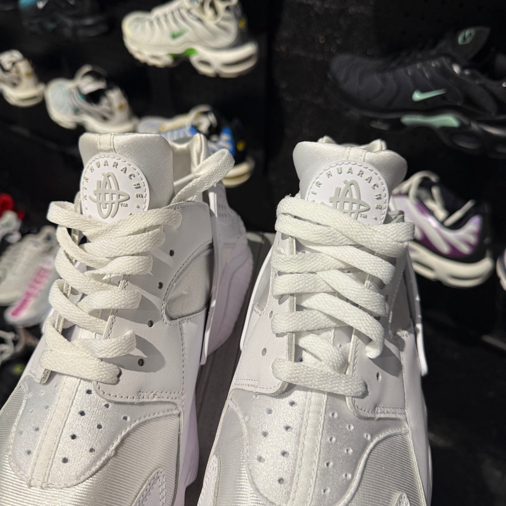 Nike Air Huarache 'Triple White' (Second hand)