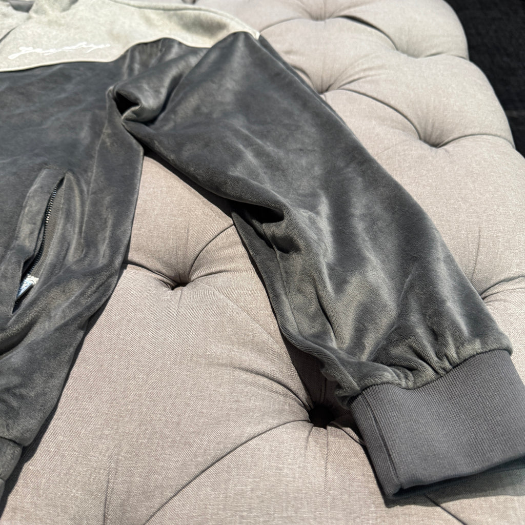 Geedup Script Fleece/Velvet Zip-Up Jacket 'Grey' (Second hand)