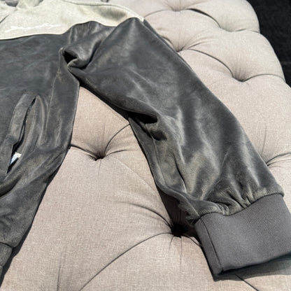 Geedup Script Fleece/Velvet Zip-Up Jacket 'Grey' (Second hand)