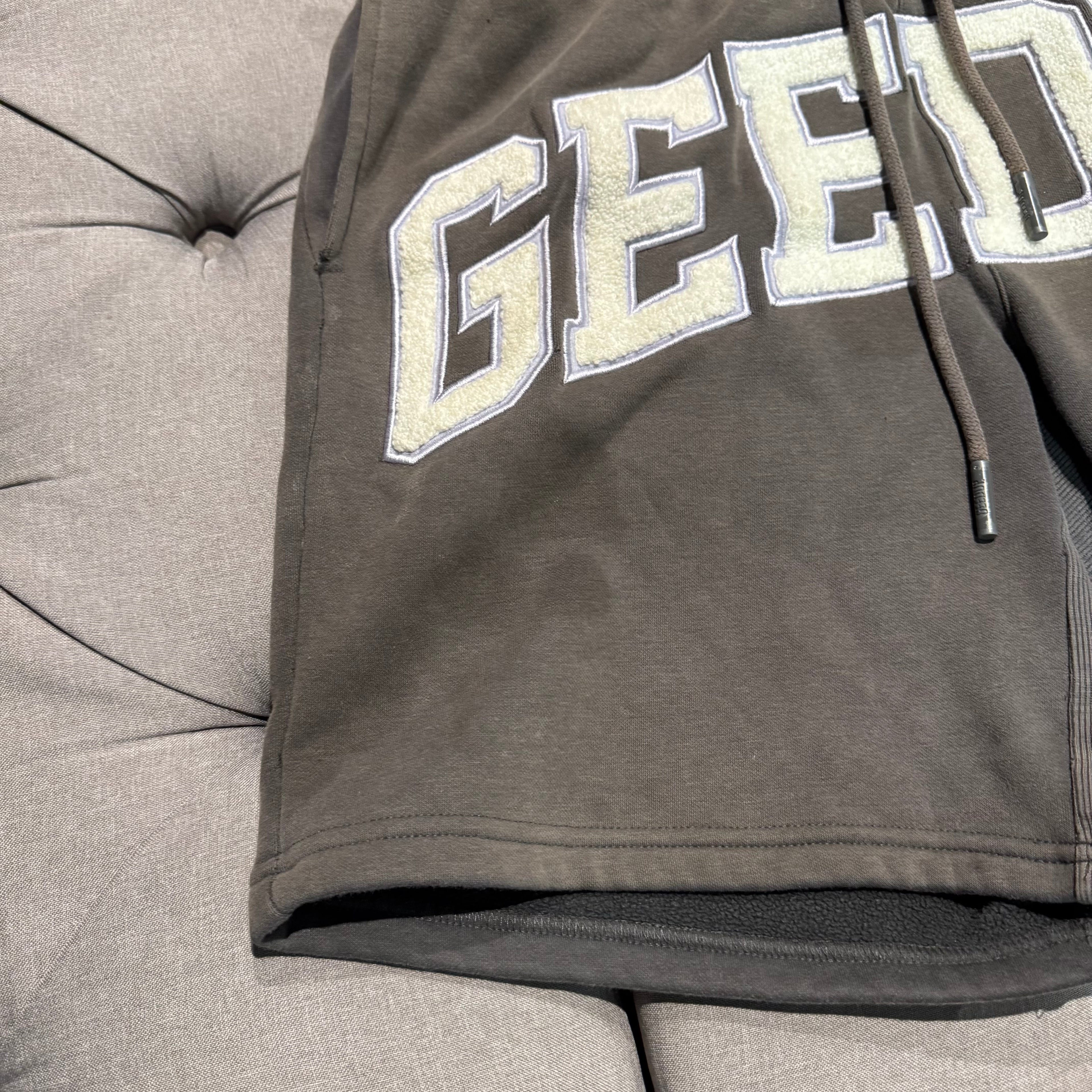 Geedup Team Logo Shorts 'Asphalt Grey' (Second hand)