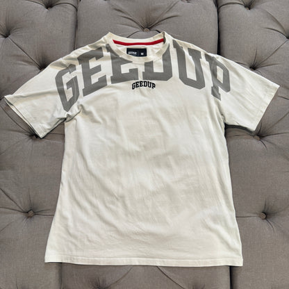 Geedup Shoulder Print Embroidered Logo T-Shirt 'White' (Second hand)