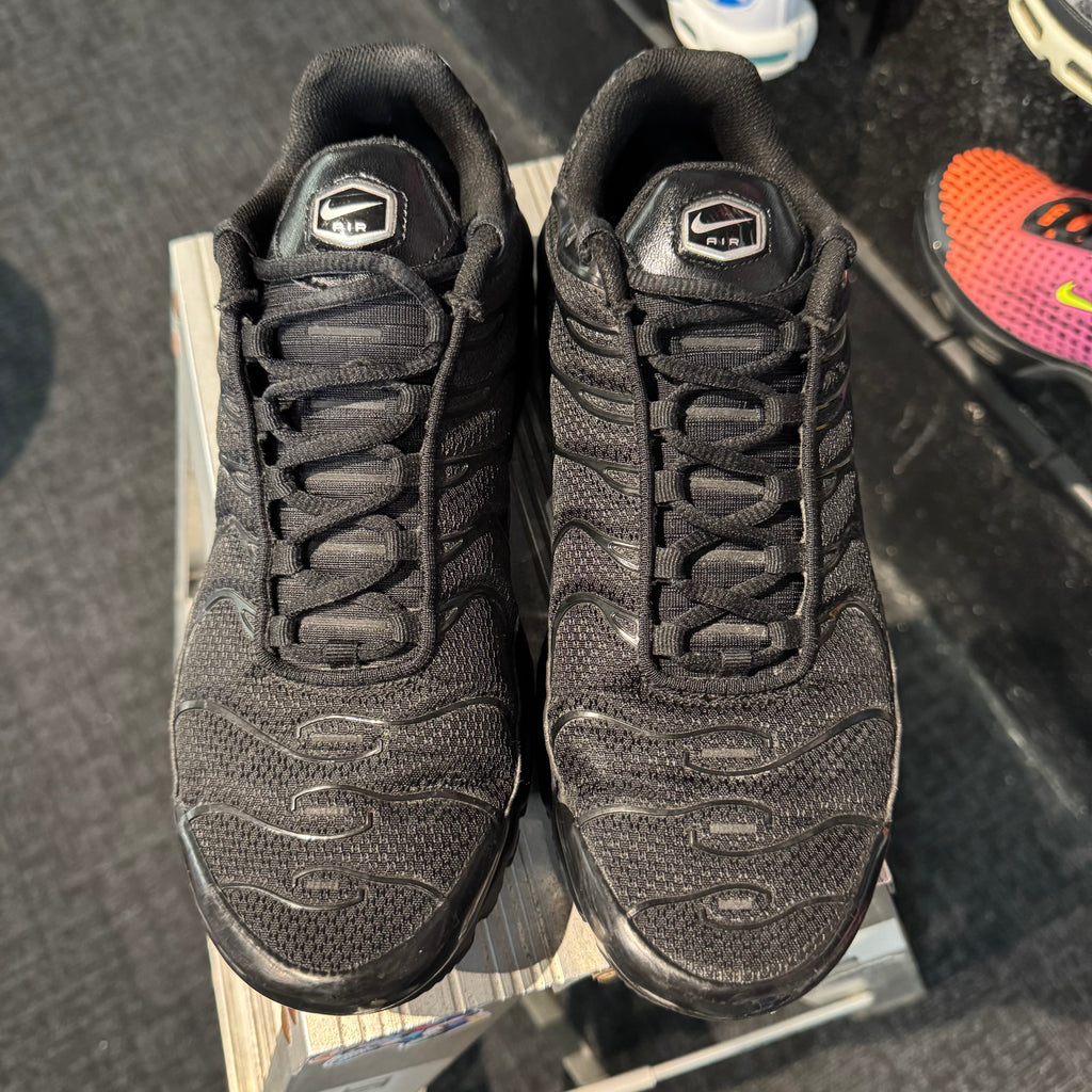 Nike Air Max Plus TN 'Triple Black Bat' (Second hand)