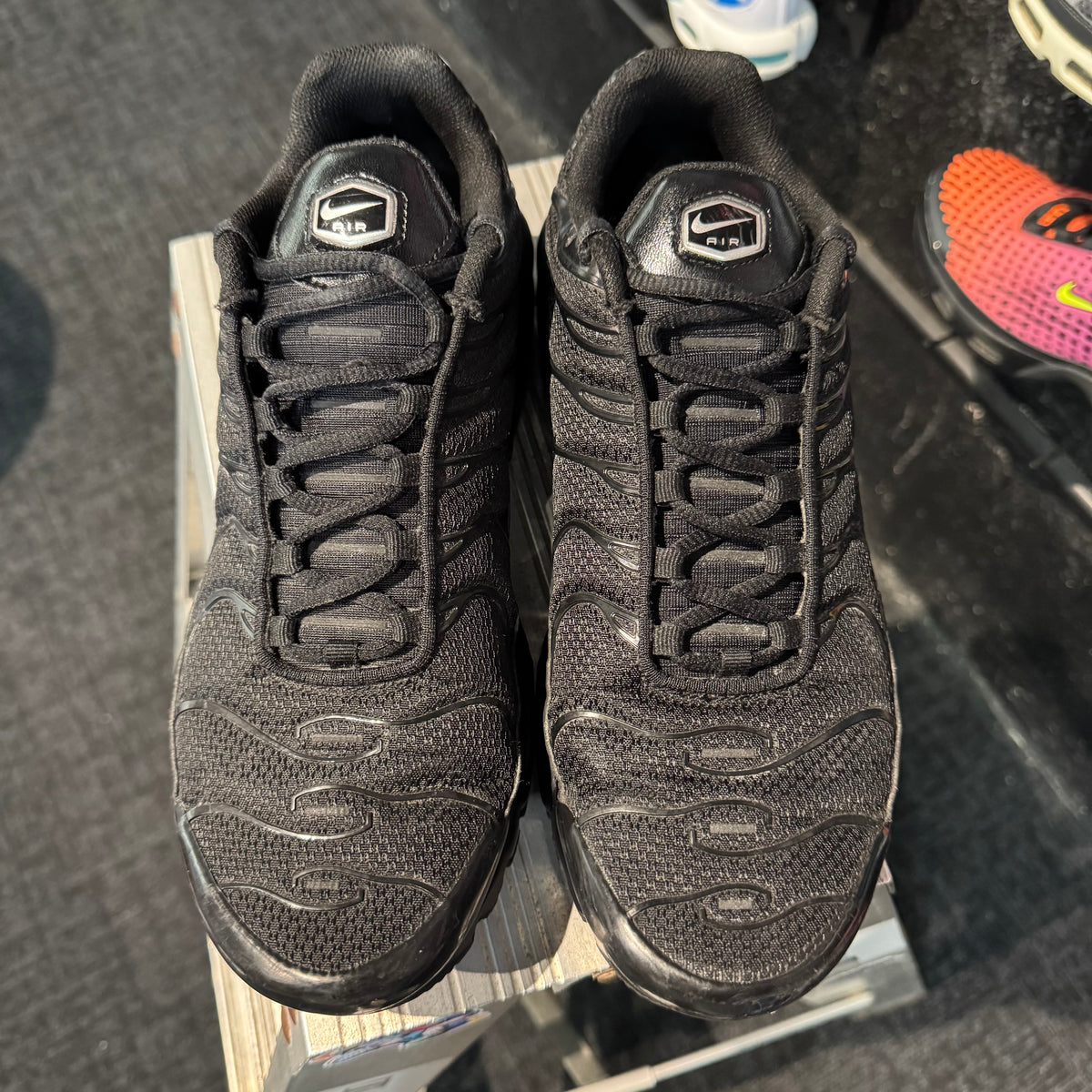 Nike Air Max Plus TN 'Triple Black Bat' (Second hand)