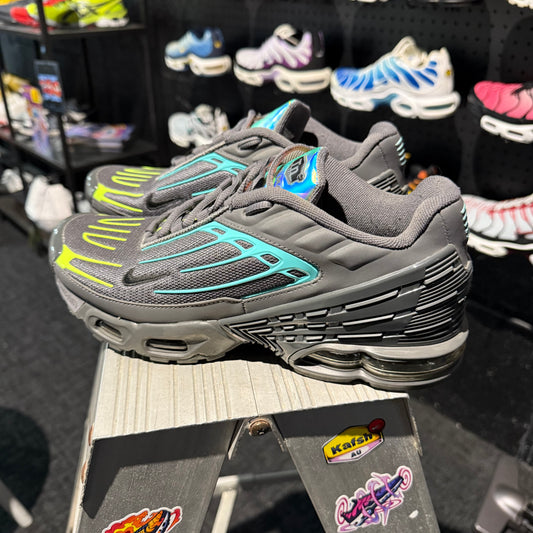 Nike Air Max Plus 'TN3' Iron Grey/Ghost Green (Second hand)