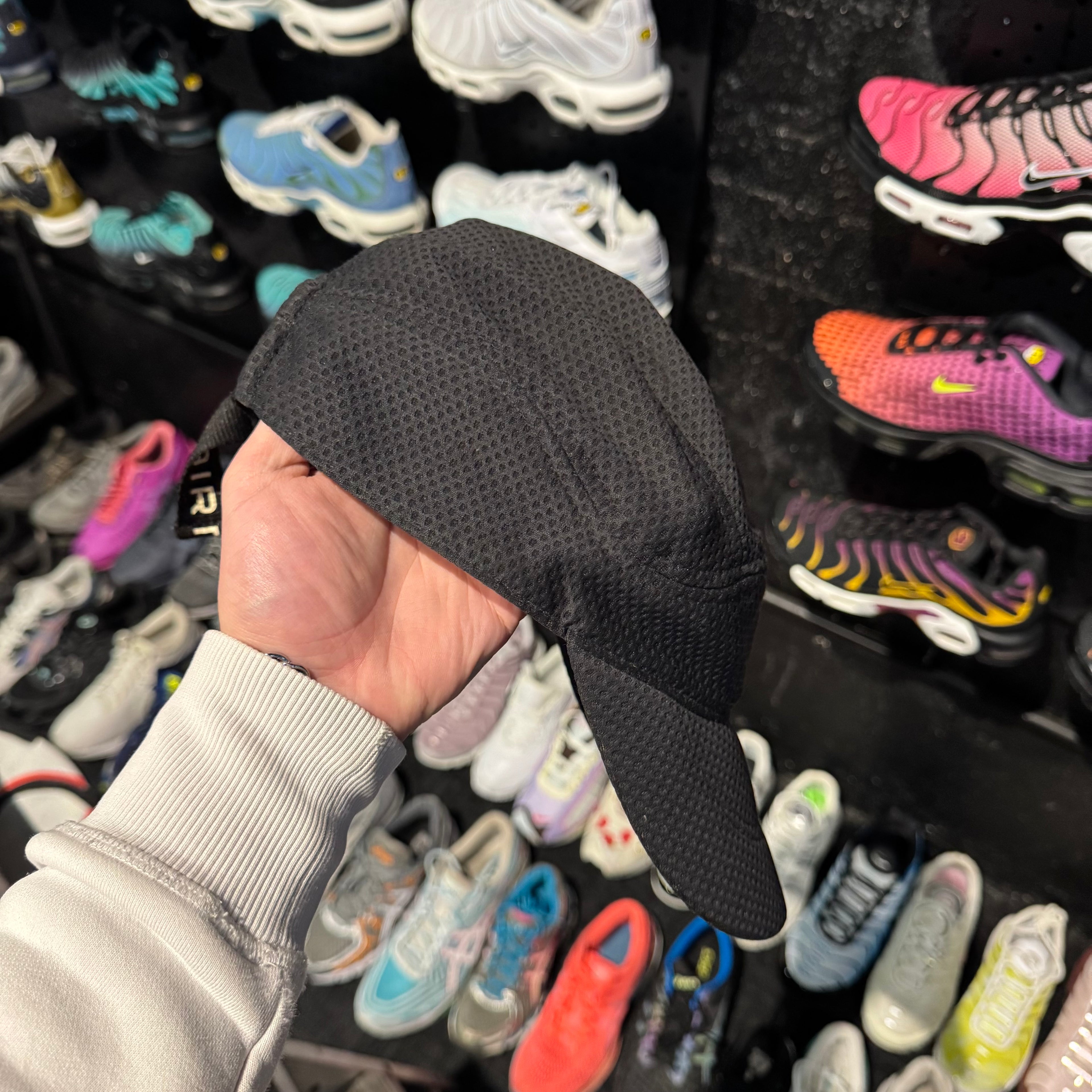 Nike Air Mesh Tailwind Drifit Running Hat 'Black' (Second hand)