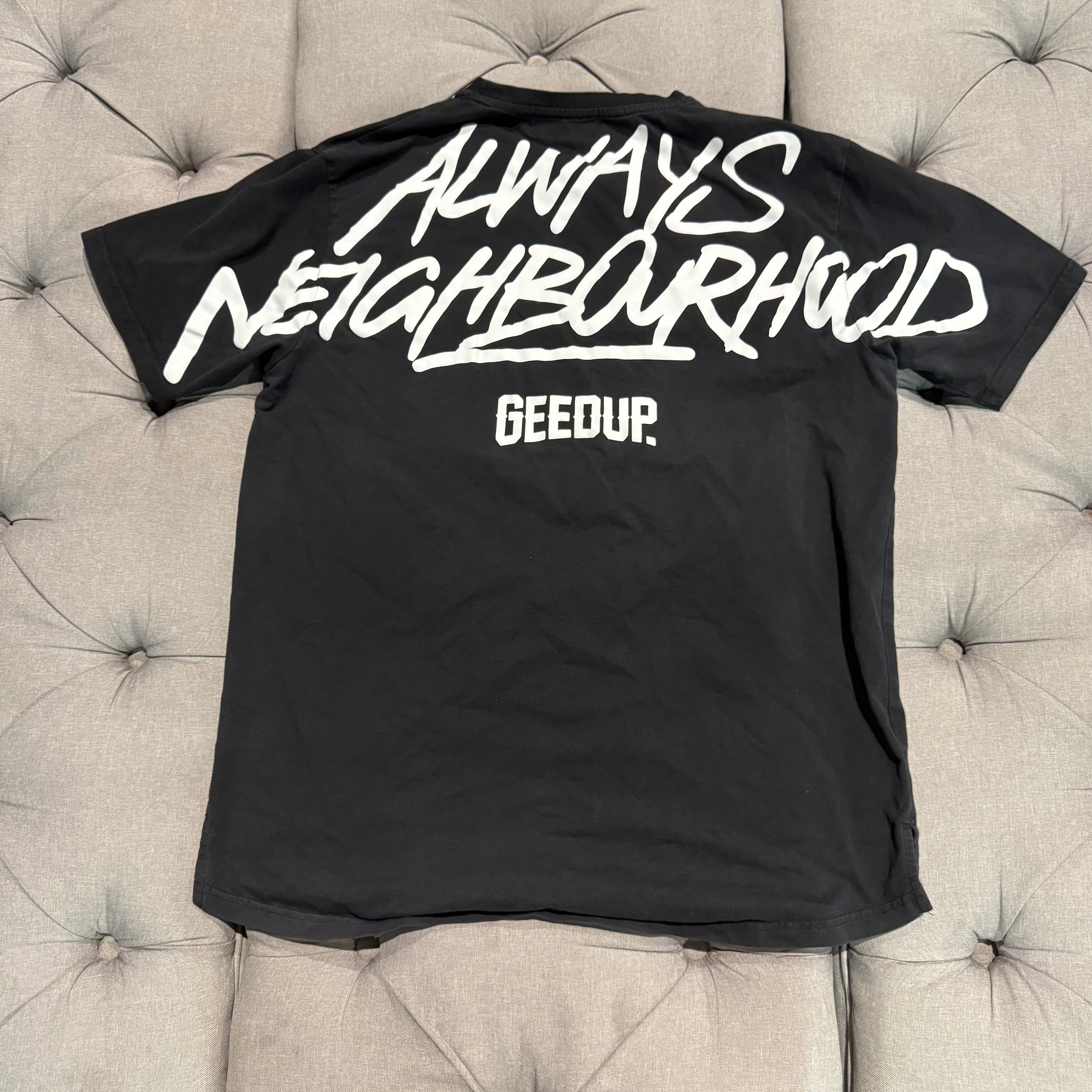 Geedup Always Neighbourhood T-shirt 'Black White' (Second hand)