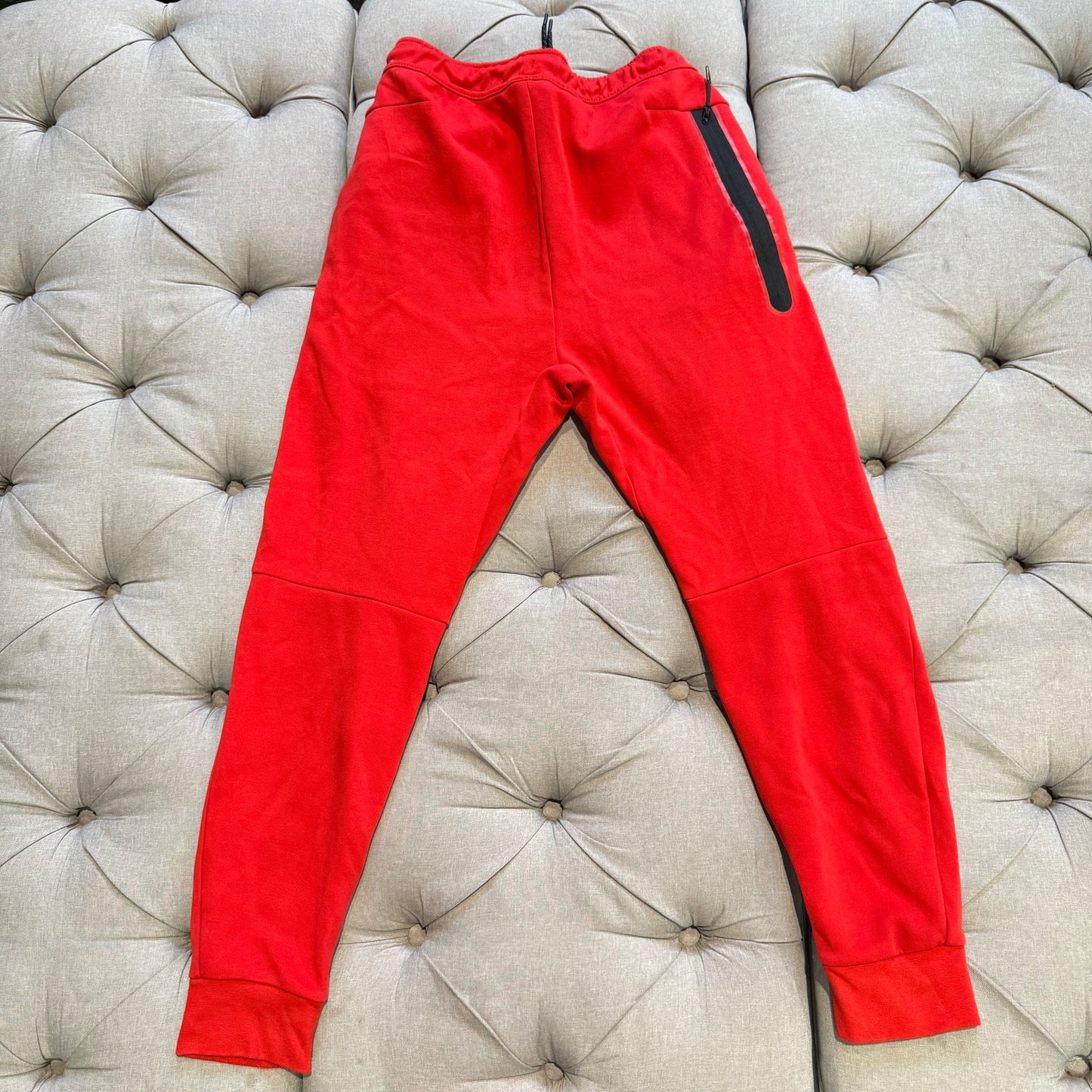 Nike Tech Fleece Track Pants 'Red' (Second hand)