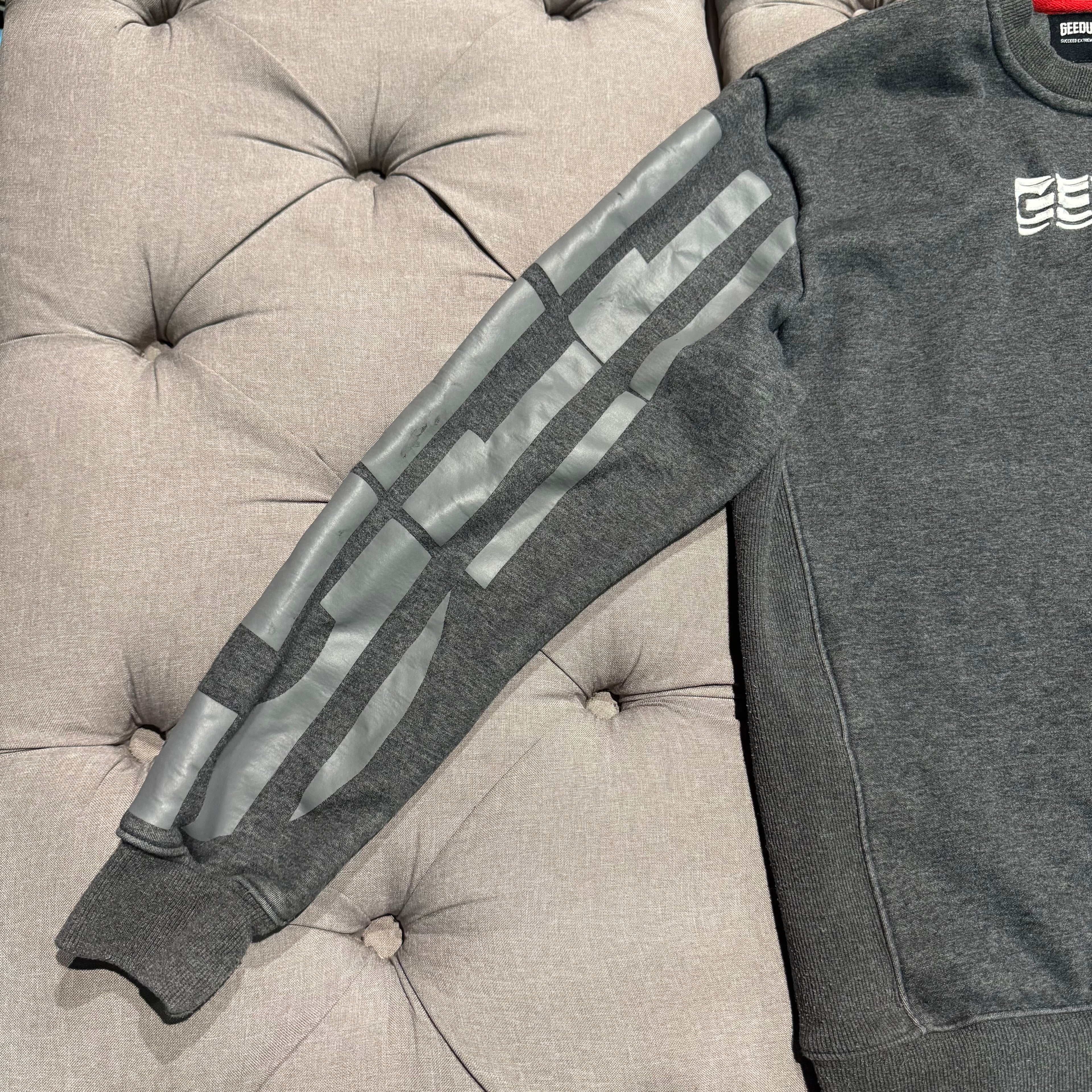 Geedup Sportsman Crewneck 'Asphalt Grey' (Second hand)