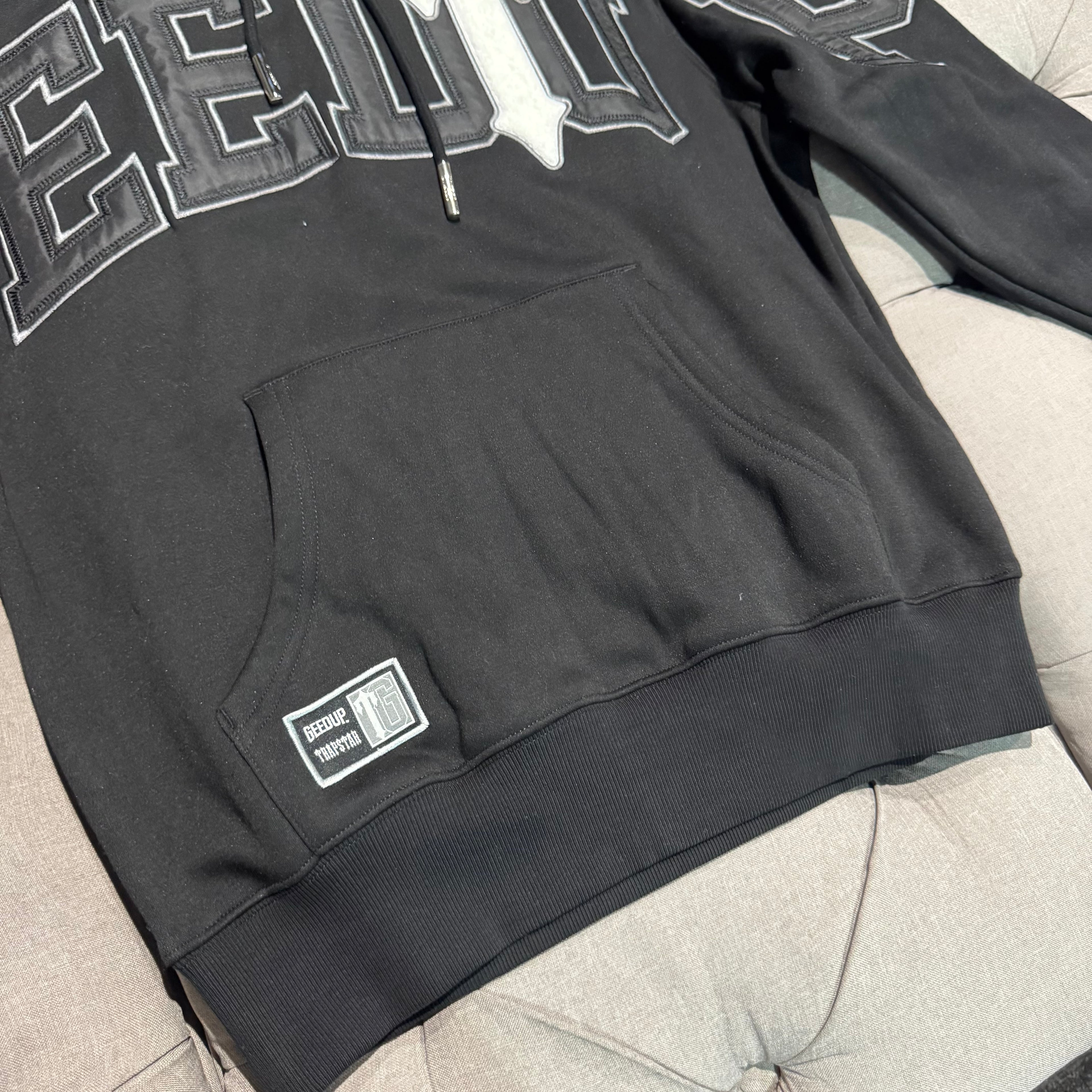 Geedup X Trapstar Team Logo Hoodie 'Black' (Second hand)