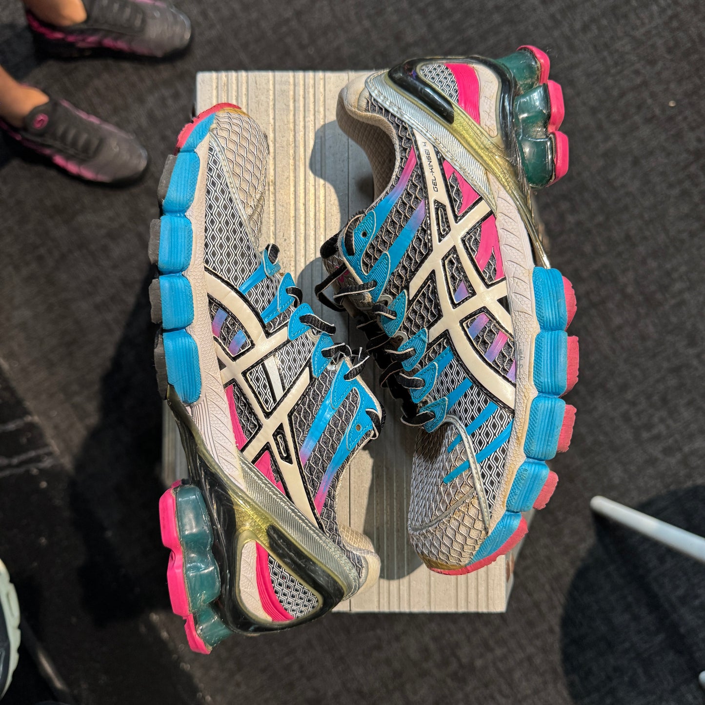 Asics Gel-Kinsei 4 'Grey Rainbow Fade' (2013) (Second hand)