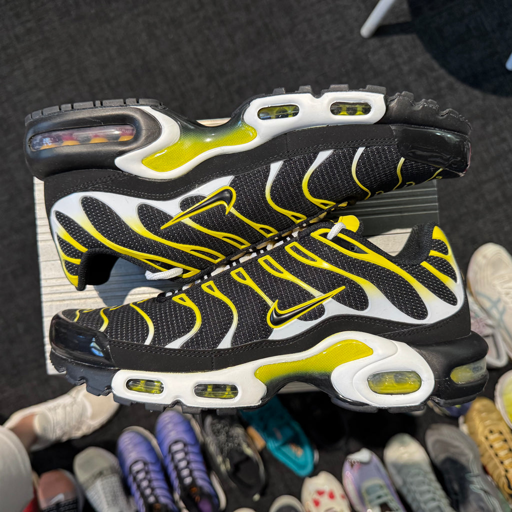 Nike Air Max Plus TN 'Black Tour Yellow' (Brand New)