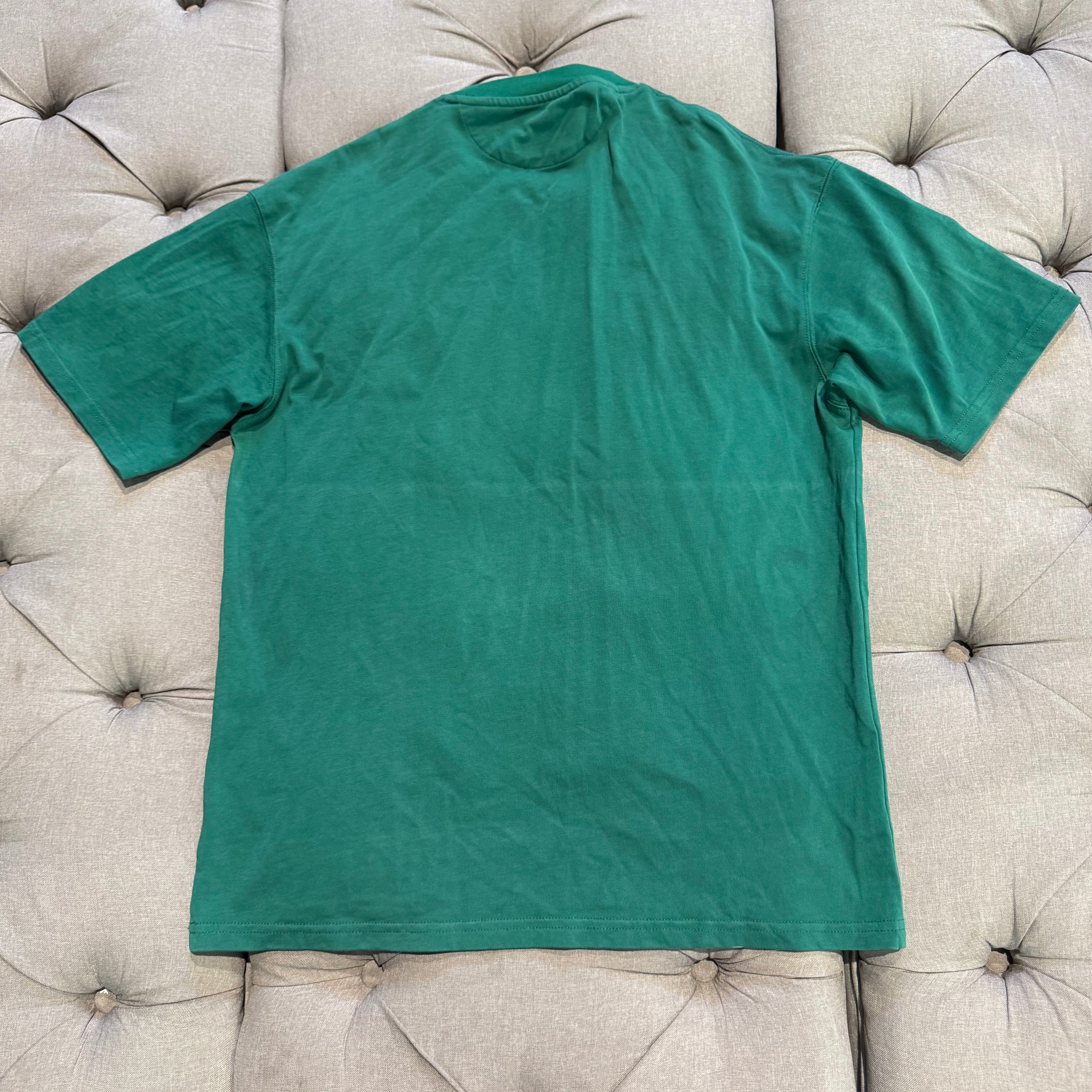Geedup Knitted Shoulder Team Logo T-Shirt 'Forest Green Cream' (Second hand)