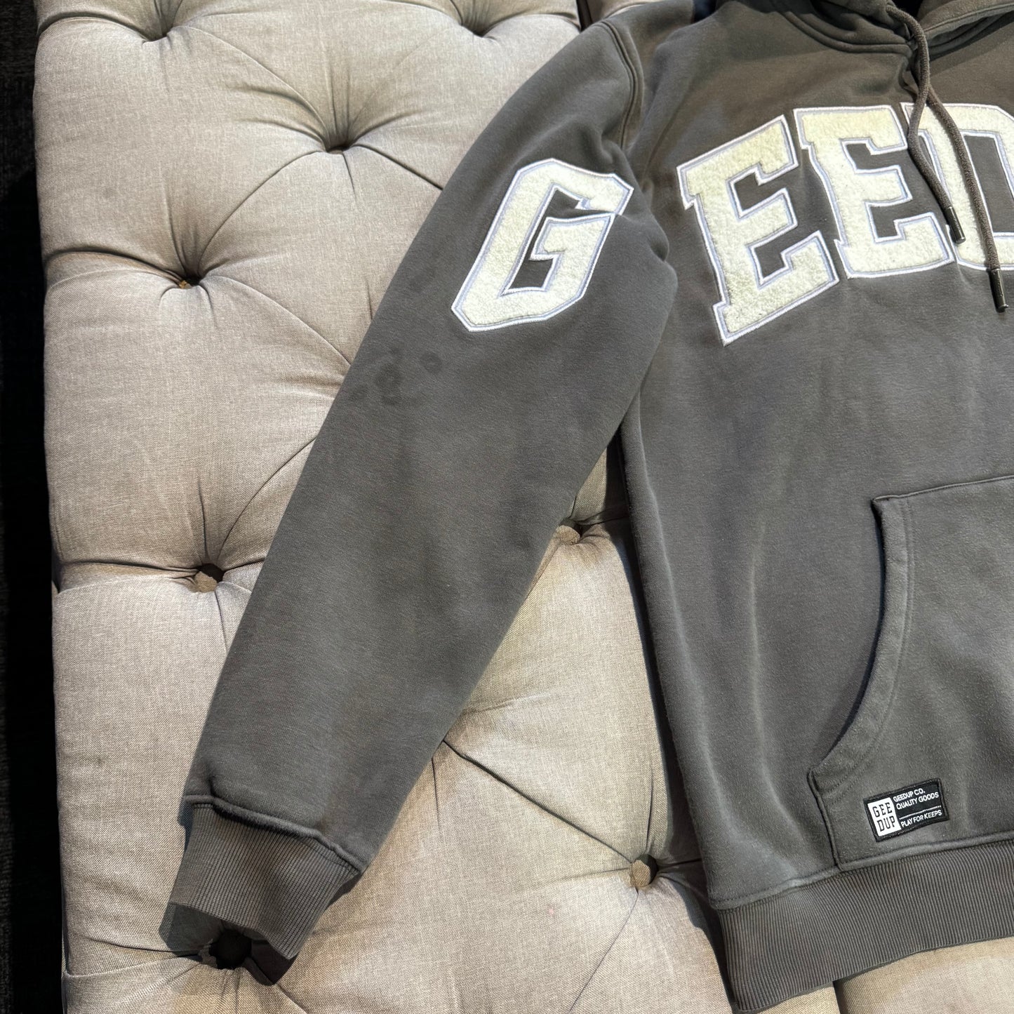 Geedup Team Logo Hoodie 'Asphalt Grey' (Second hand)