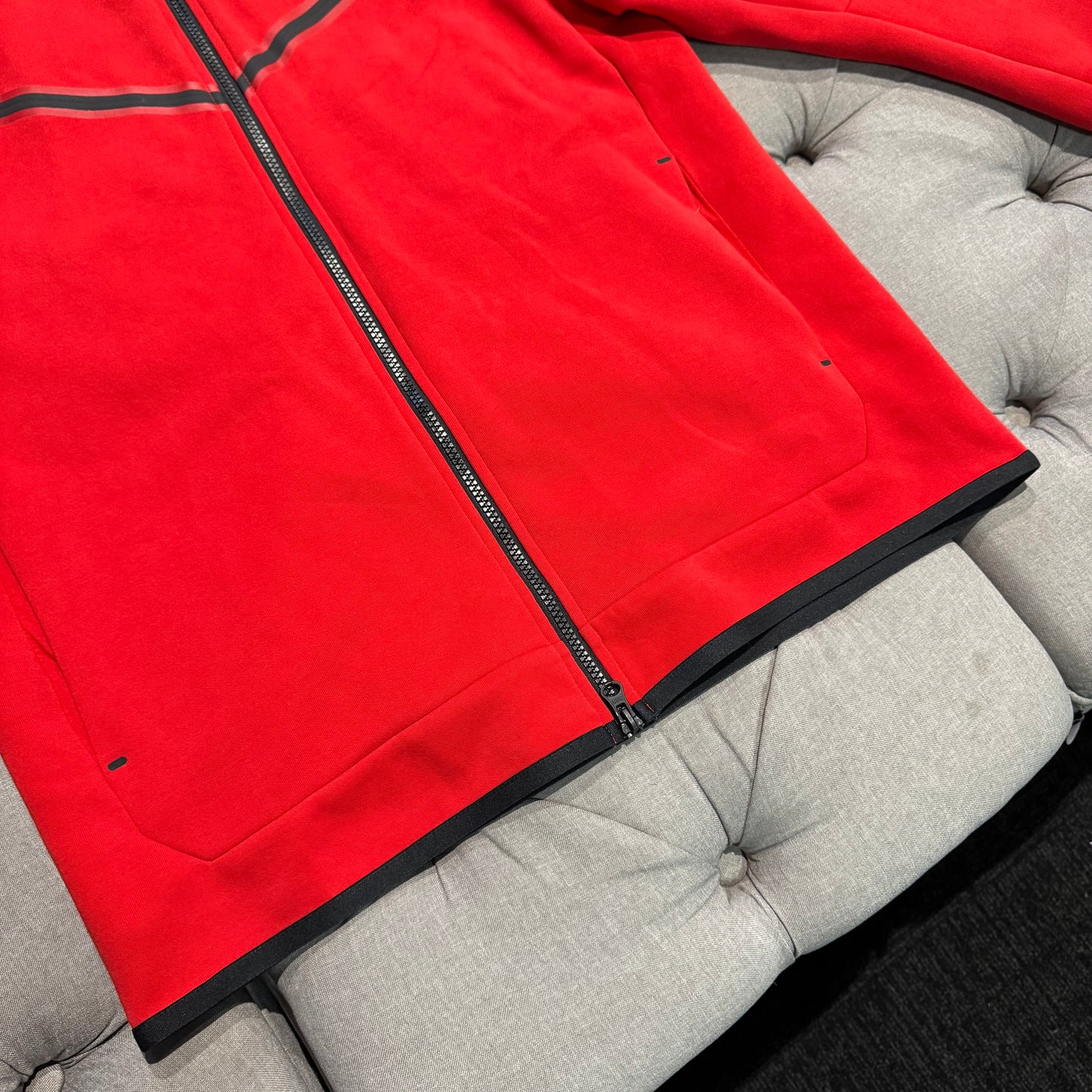 Nike Tech Fleece Jacket 'Red' (Second hand)