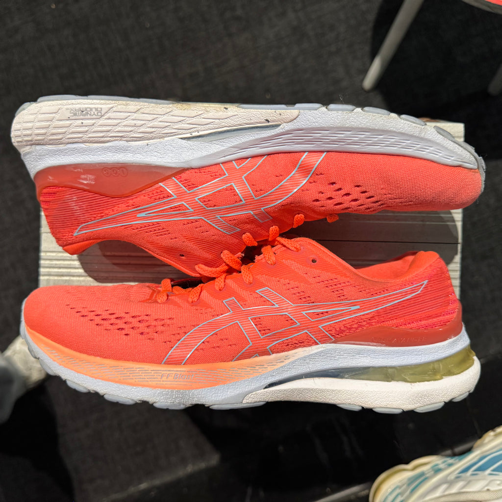 Asics Gel-Kayano 28 'Baby Blue Peach' (Second hand)
