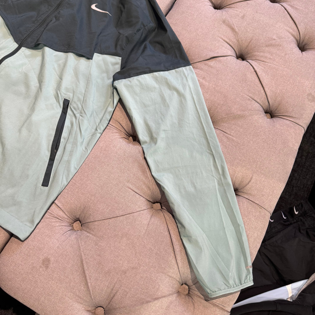 Nike Miller Repel Windbreaker 'Seaweed' (Second hand)