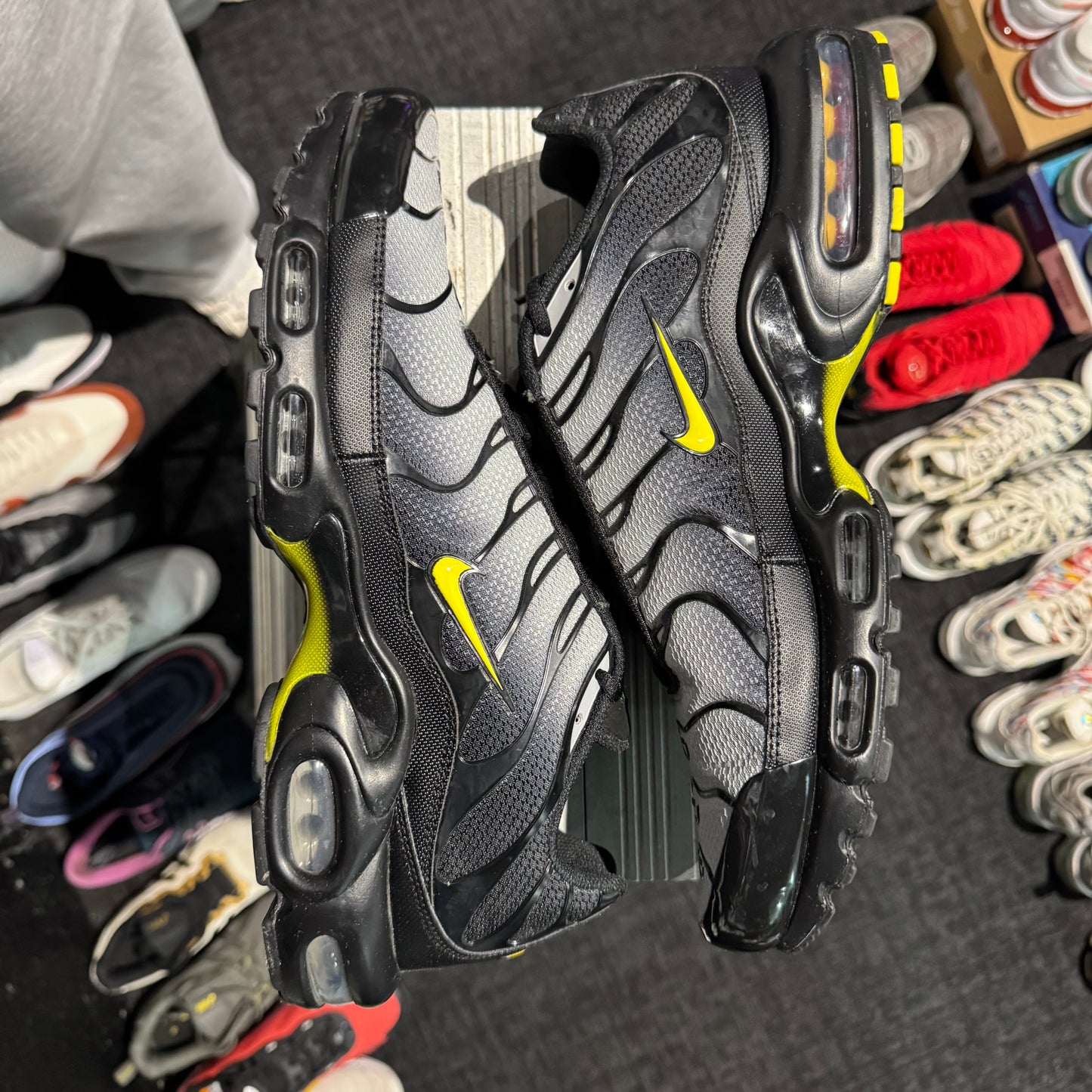 Nike Air Max Plus TN 'Black Wolf Grey Opti Yellow' (Second hand)