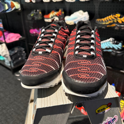 Nike Air Max Plus 'TN' Bright Crimson Wolf Grey (Second hand)
