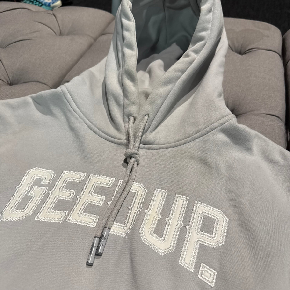 Geedup Cities Hoodie 'Grey White' (Second hand)