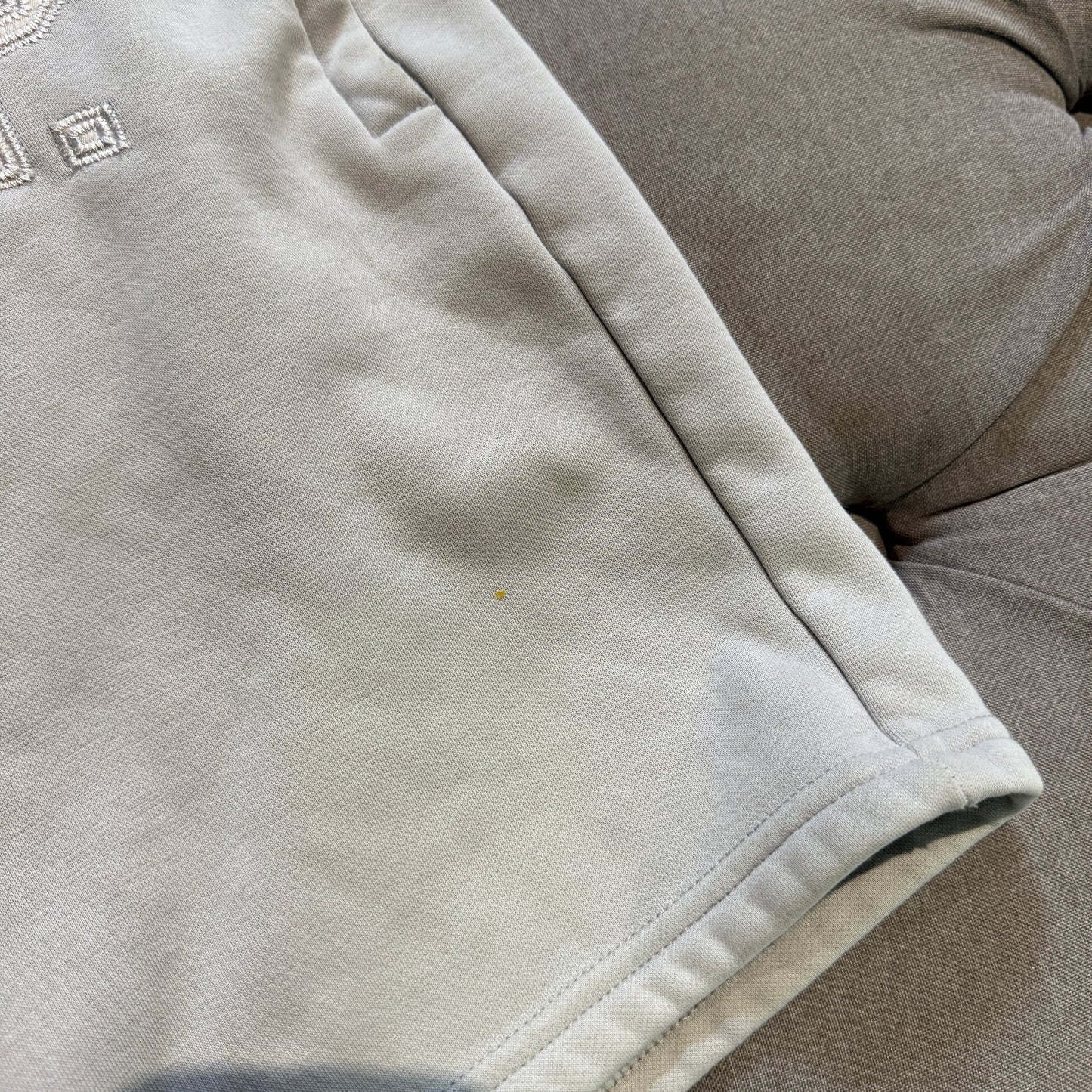 Geedup Stitched Team Logo Shorts 'Grey White' (Second hand)