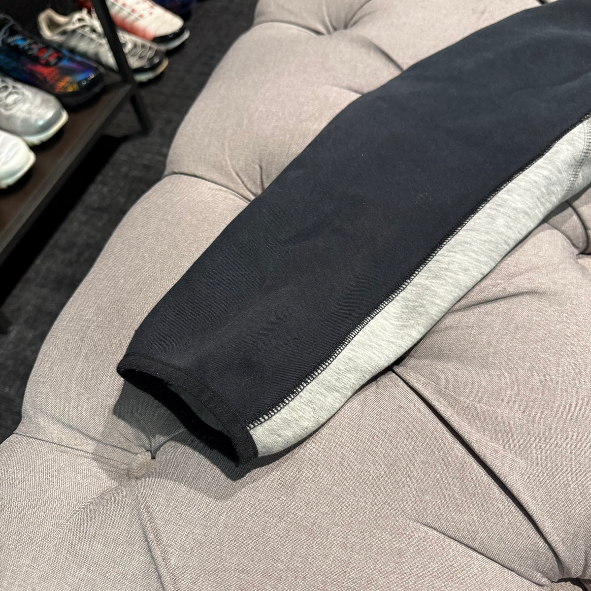 Nike Tech Fleece Jacket 'Grey Black' (Second hand)
