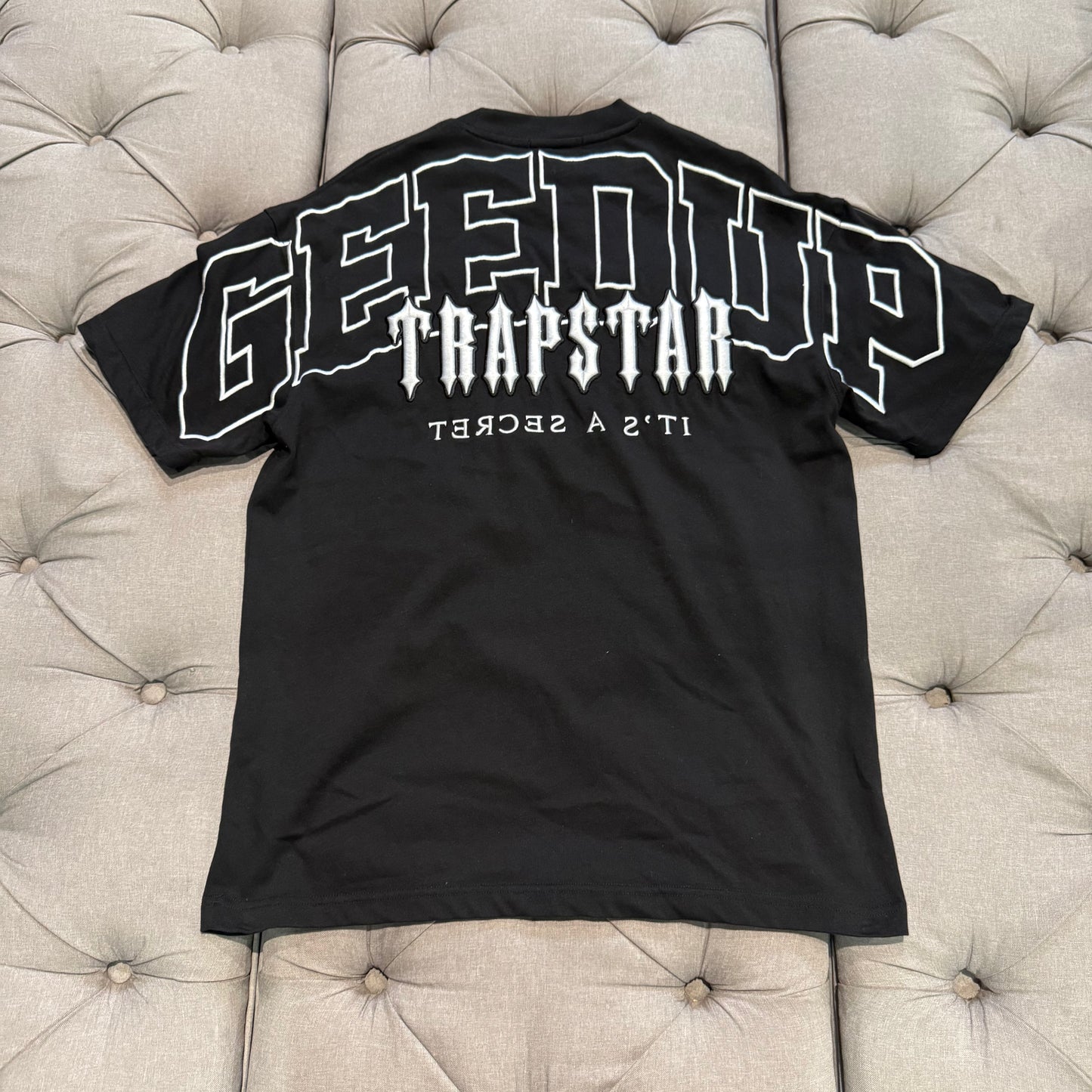 Geedup X Trapstar Team Logo Secret T-shirt 'Black White' (Second hand)