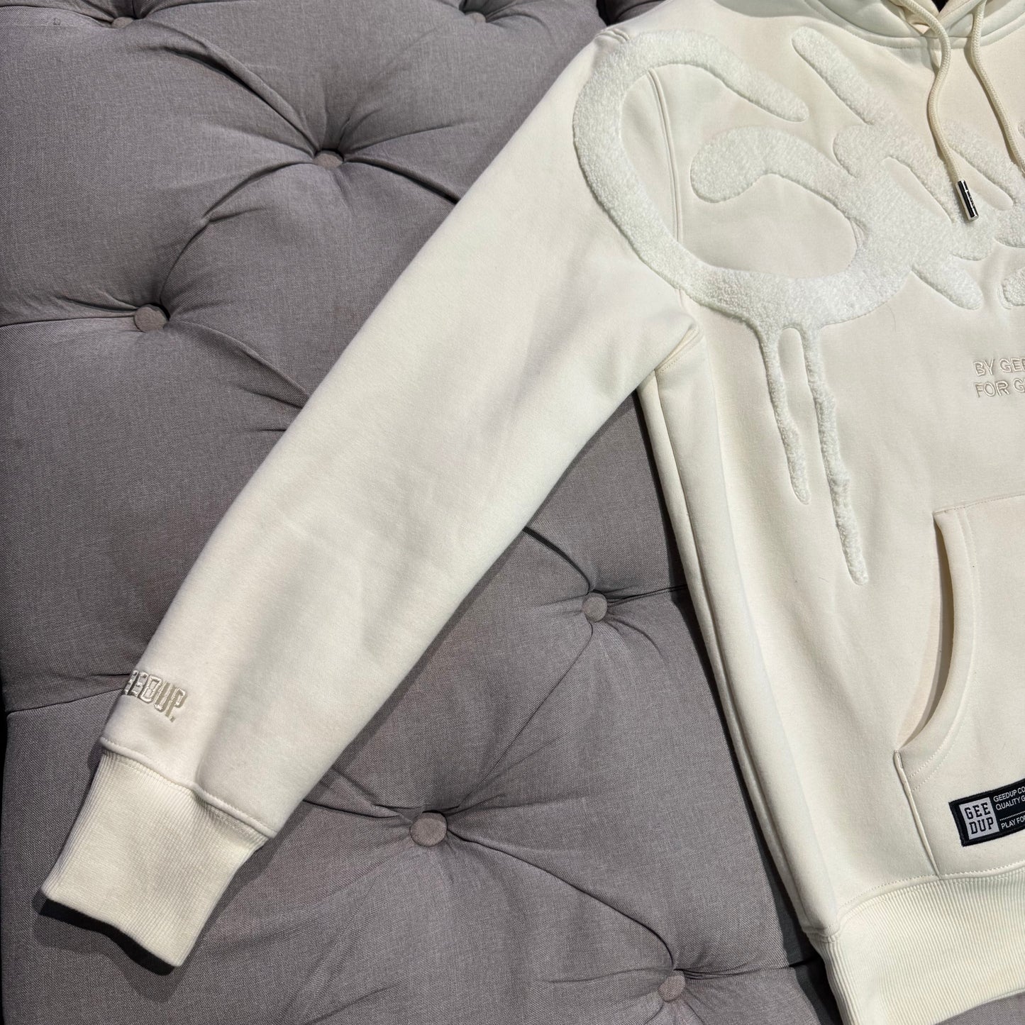 Geedup Handstyle Hoodie 'Triple Cream' (Second hand)